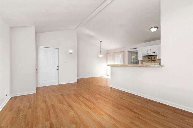 Building Photo - 17415 Ranch Country Rd