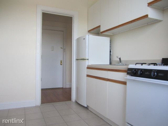 Foto del edificio - 307 E 239th St