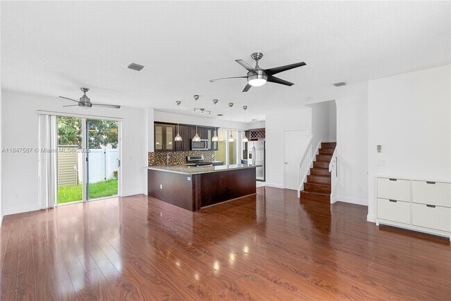 Foto del edificio - 1445 NW 154th Ln