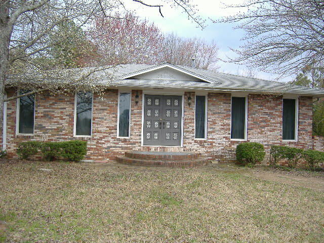 Building Photo - 1412 E Durst Ave