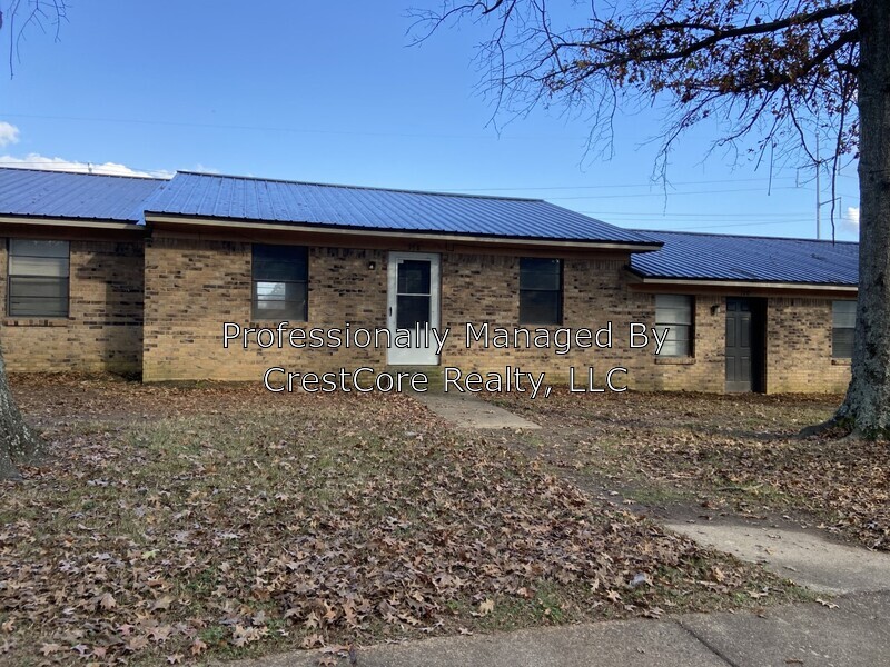 Primary Photo - 110-130 McCullough Ave