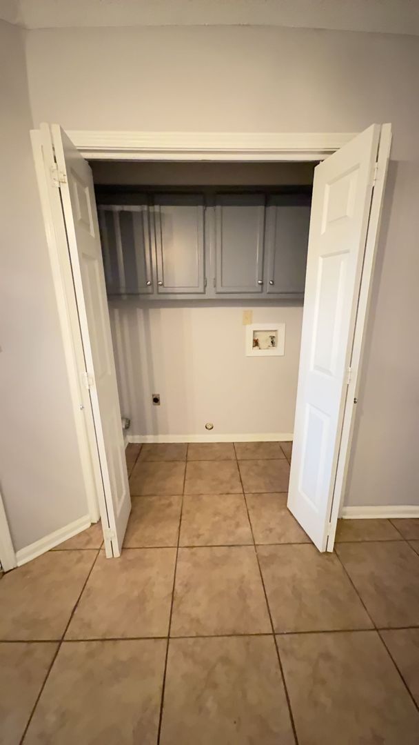 Foto del edificio - Charming 3-Bedroom Home in Southeast Memph...