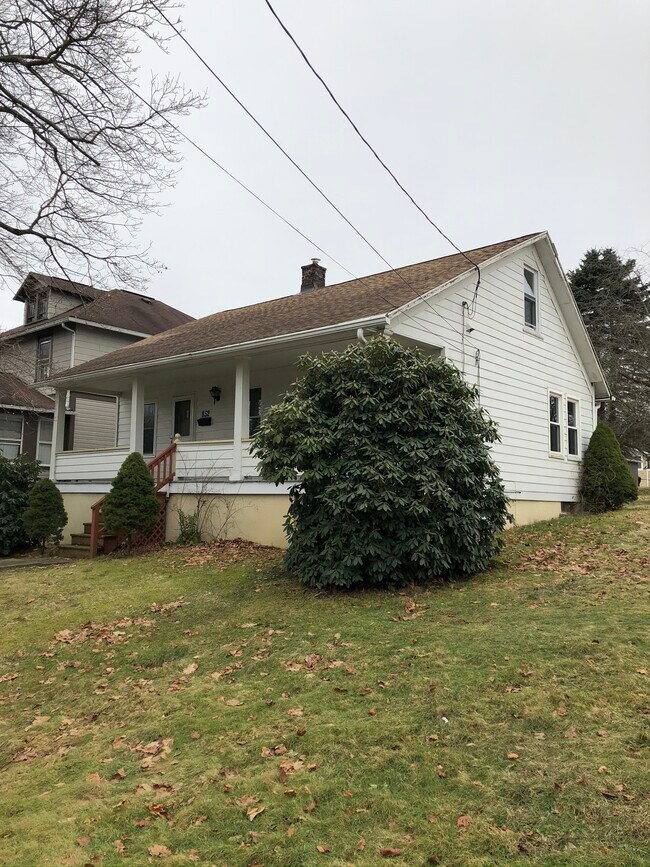 852 East Ave, Johnstown, PA 15905 House for Rent in Johnstown, PA