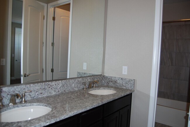 Building Photo - Stunning Single-Level Toll Bros. Home in G...