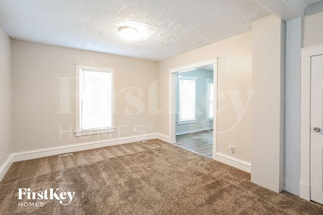 Building Photo - 2448 Norton Ave