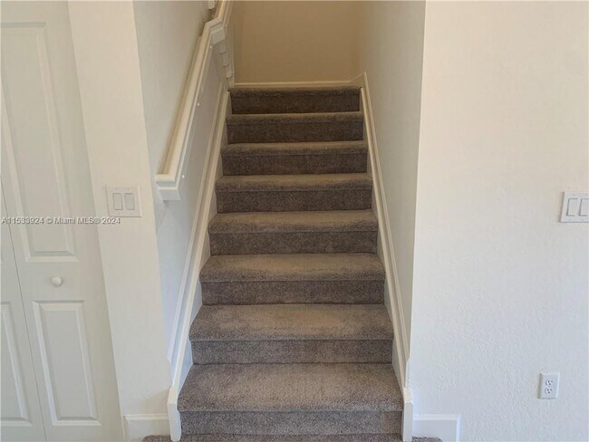 Foto del edificio - 29240 SW 162nd Ct