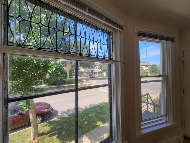 Building Photo - 1259 Spaight St
