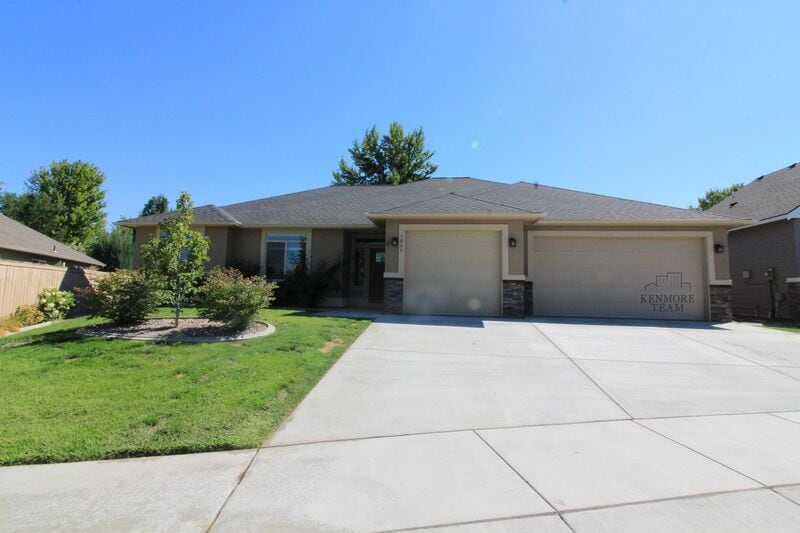 Foto principal - 1066 N Montana St