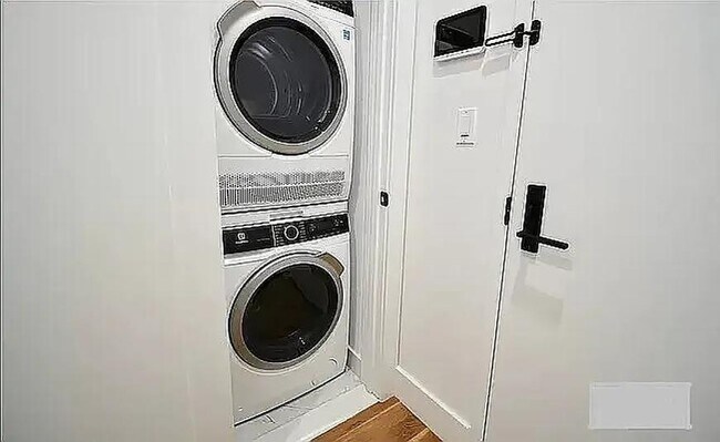 Foto del edificio - 1 bedroom in BROOKLYN NY 11237