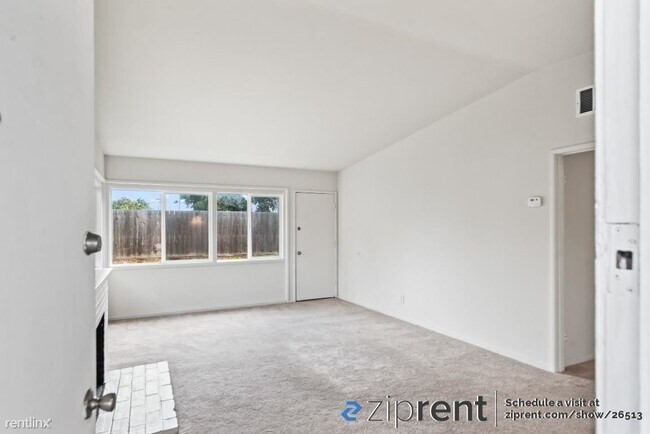 Building Photo - 3 br, 1 bath House - 2802 Georgetown Stree...
