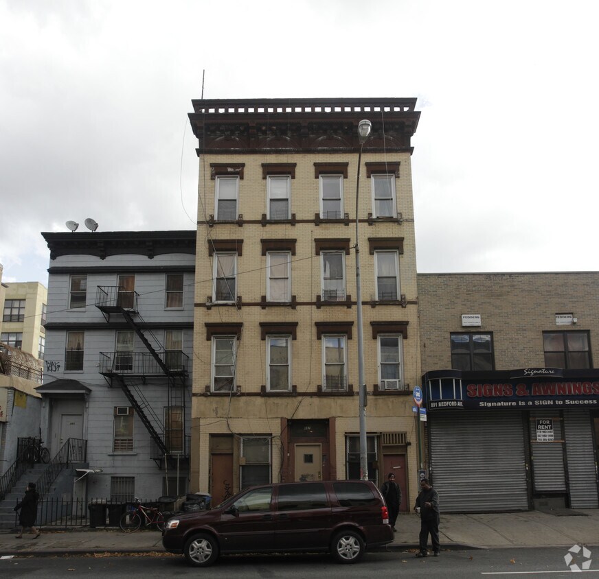 Building Photo - 887 Bedford Ave