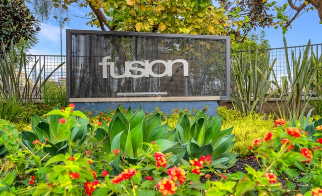 Photo - 5410 W 149th Pl Townhome