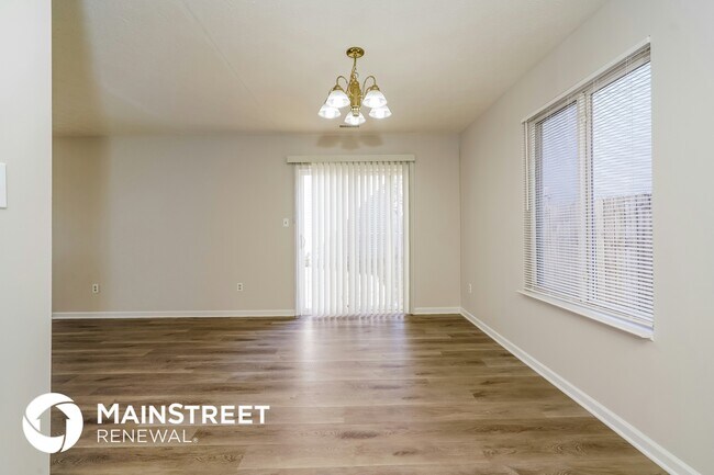 Foto del edificio - 2661 Grand Fir Dr