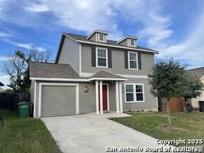Building Photo - 6207 Golden Valley Dr