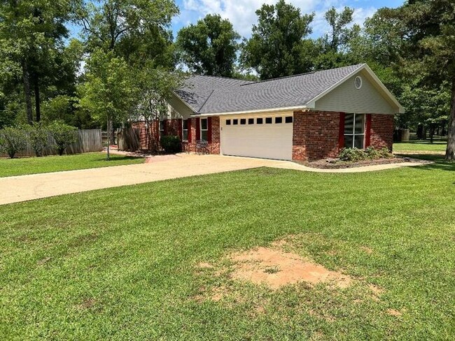 Building Photo - *ELLERBE ROAD - NORRIS FERRY AREA*NICE HOME*