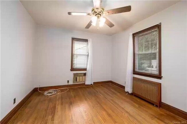Building Photo - 59 Staunton St