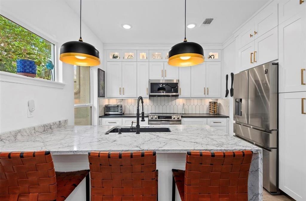 Primary Photo - 2460 Bering Dr