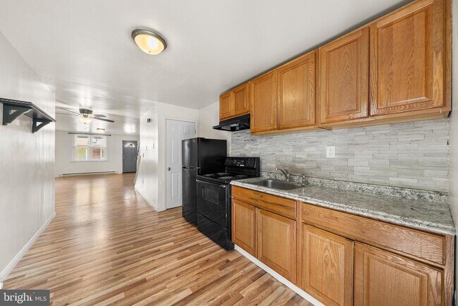 Foto del edificio - 5236 Harlan St