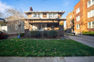 Building Photo - 916 Brandon Ave