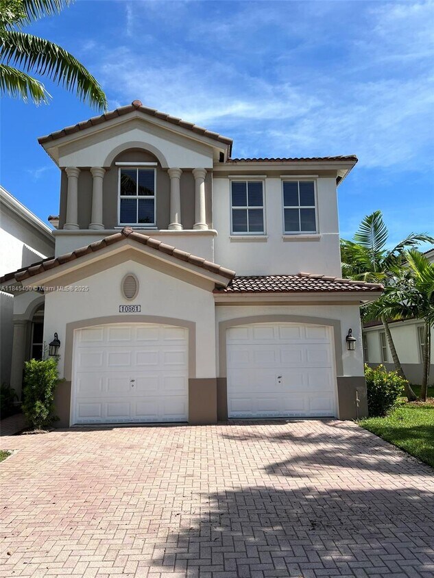 Foto principal - 10861 NW 85th Terrace