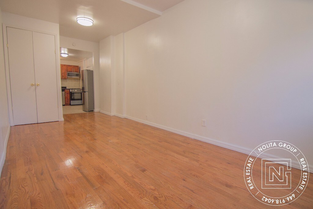 Foto principal - 387 S 4th St