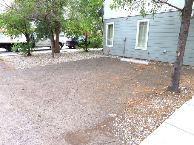 Foto del edificio - 582 E Street