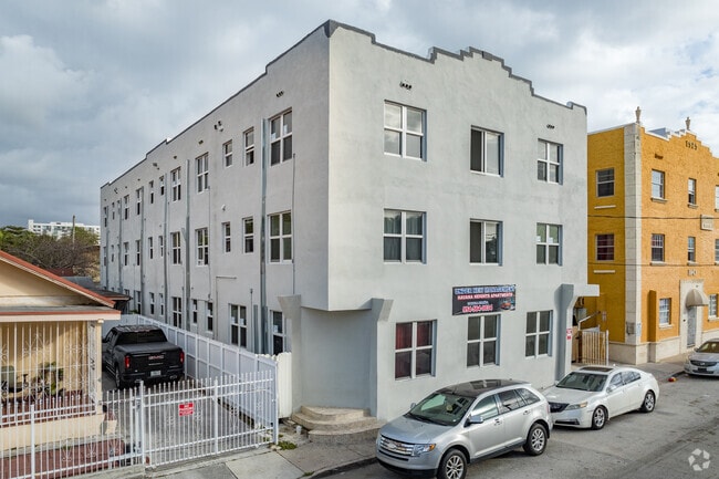 Building Photo - Wentworth Apartments