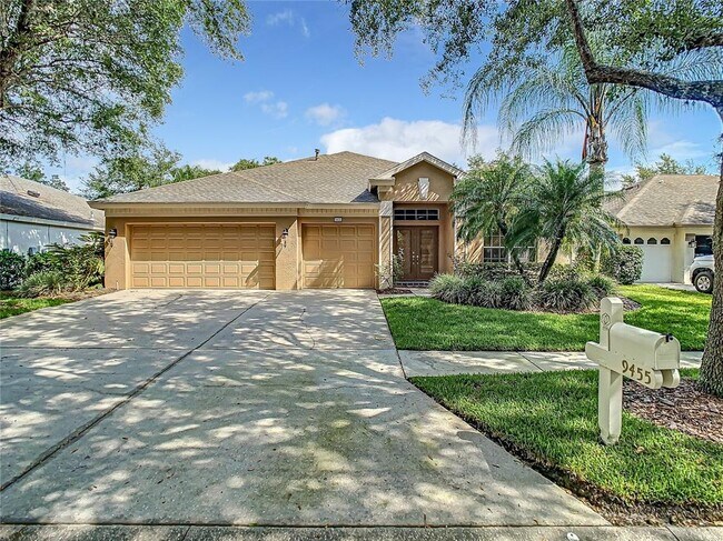 Building Photo - 9455 Hunters Pond Dr