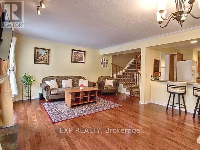 Photo du bâtiment - 57 Saddlesmith Cir