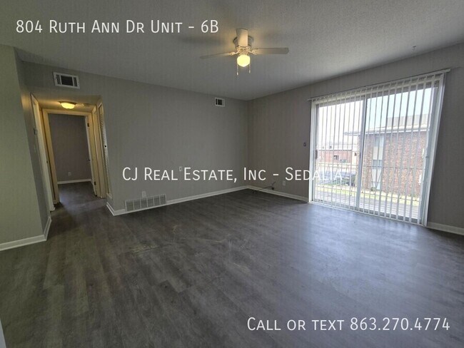 Building Photo - 804 Ruth Ann Dr