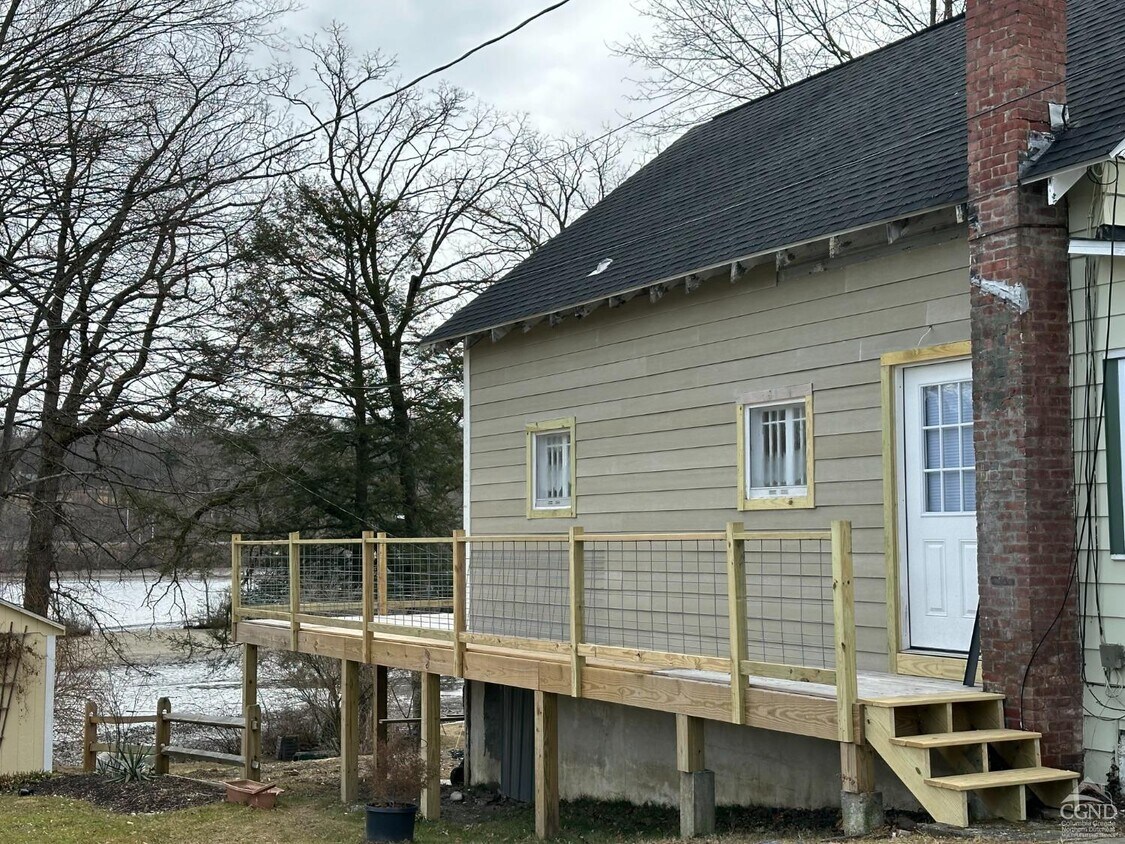 18 Rose St, Niverville, NY 12130 House Rental in Niverville, NY