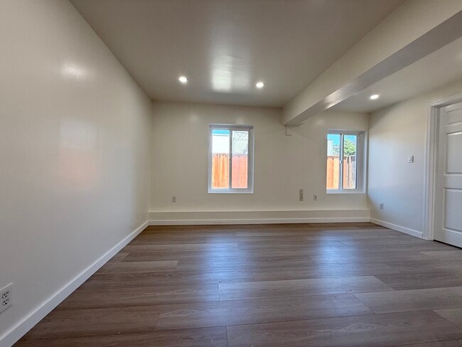 Building Photo - 4636 Cabrillo St