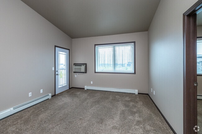 2BR, 2BA - 1,050SF - Living Room - Timber Creek Apartment Homes