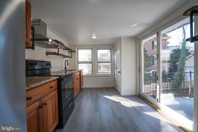 Foto del edificio - 729 Main St