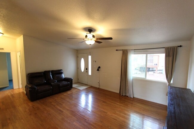 Building Photo - 95 E Camille Dr