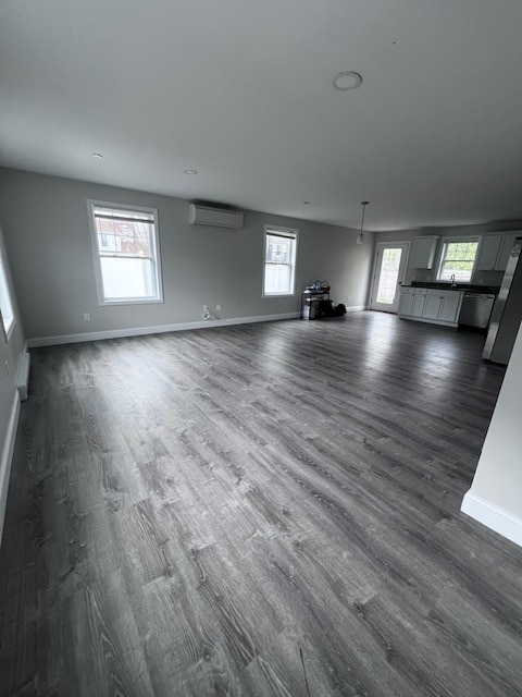 Building Photo - Birchlane