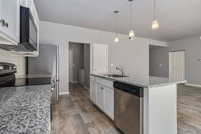 Building Photo - 10320 Pennridge Dr