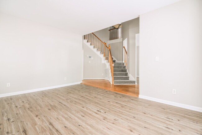 Foto del edificio - 1004 Silverbell Ln