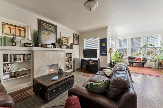 Foto del edificio - 1432 W Jonquil Terrace