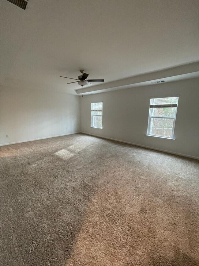 Building Photo - 337 Whitetail Cir