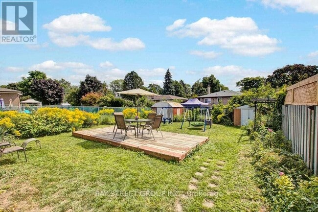 Building Photo - 23 Dalcourt Dr