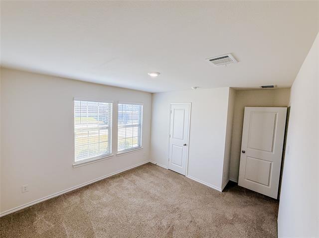 Foto del edificio - 227 HappyWell Ln