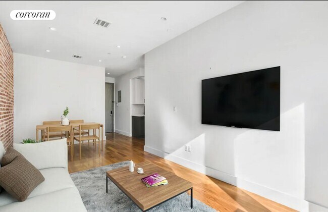 Foto del edificio - 310 Menahan St