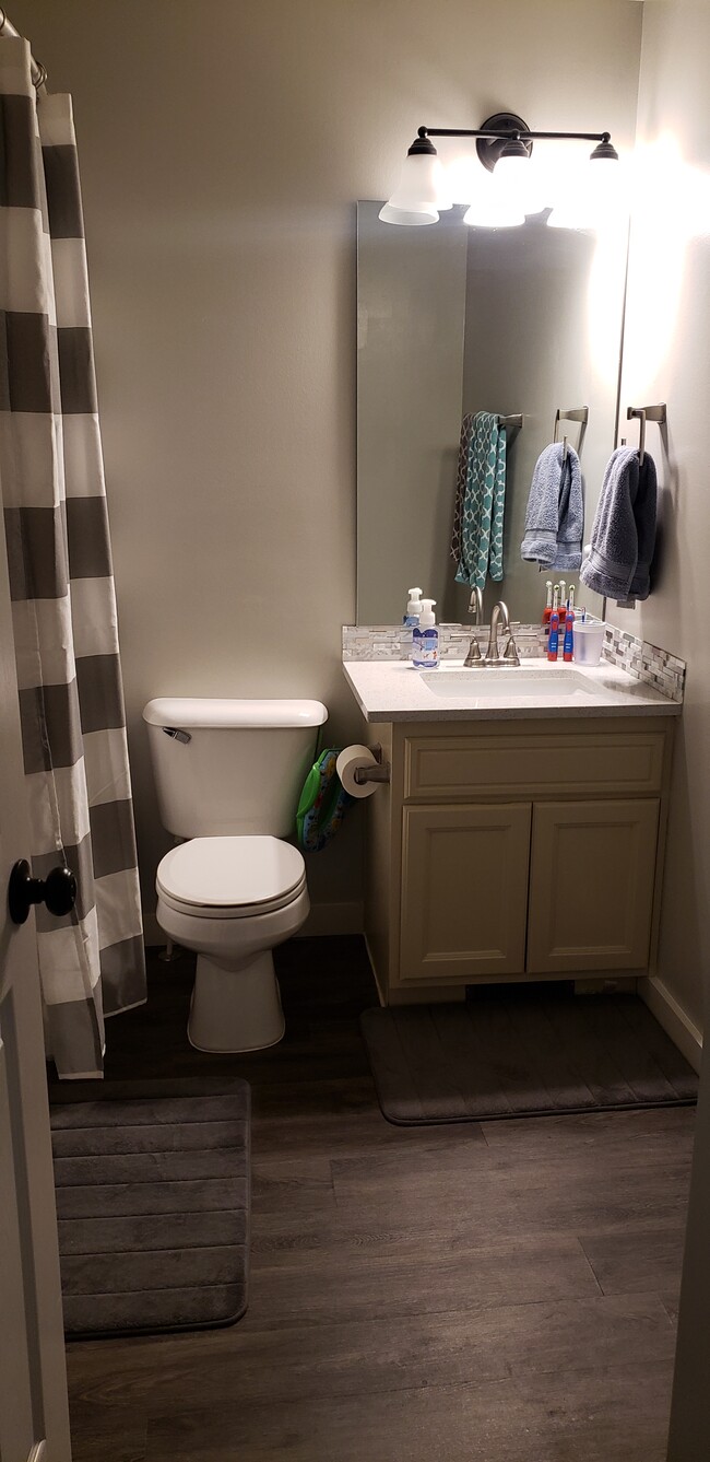 Main Bath - 2445 S Main St