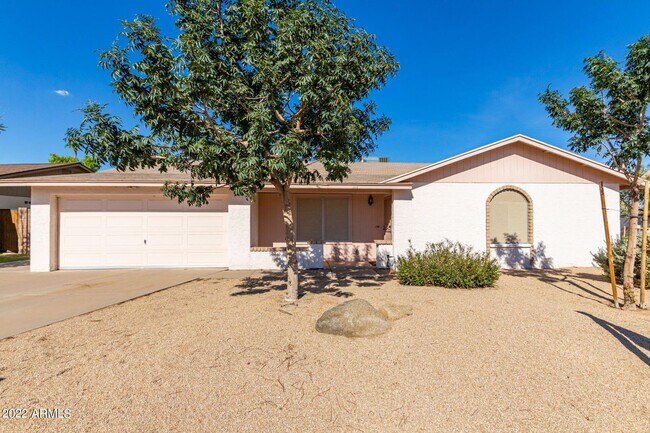 Foto del edificio - 2245 S Emerson