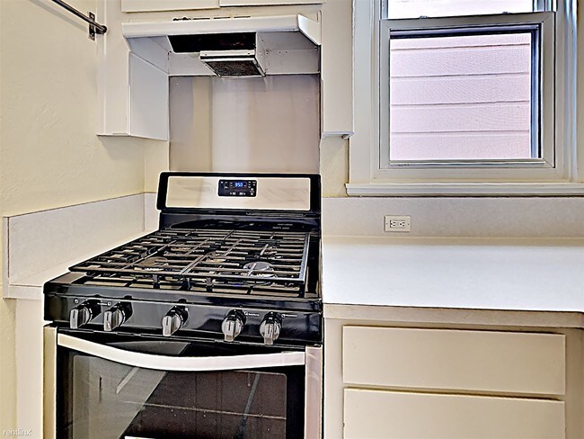 Foto del edificio - 2 br, 1 bath House - 18 Lexington St