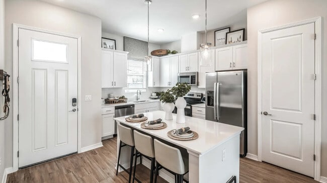 Building Photo - Cottages Of Monroe