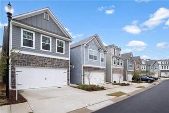 Building Photo - 241 Turner Ln