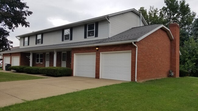 Building Photo - 6163 Island Dr NW