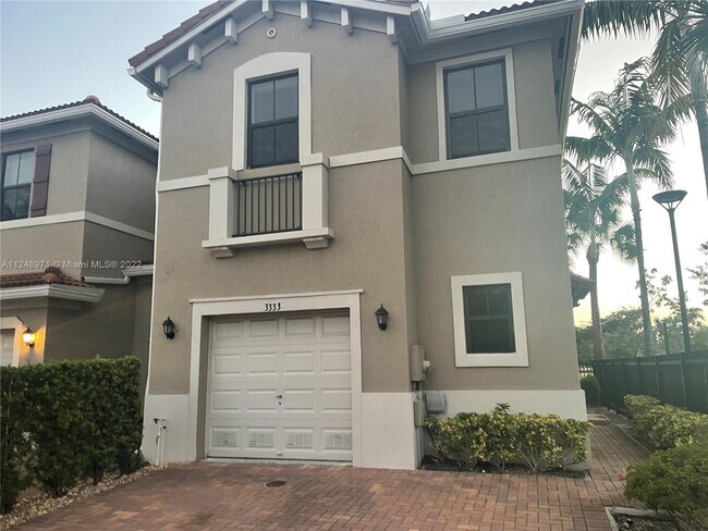 Foto del edificio - 3333 NW 11th Ave  3333 Pompano Beach Fl 33064